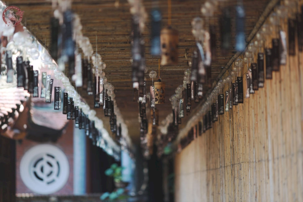 Hành lang chuông gió